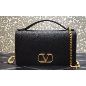 Valentino Vlogo Signature Wallet With Chain in Grainy Calfskin Black 2024 (liankafo-24020122)