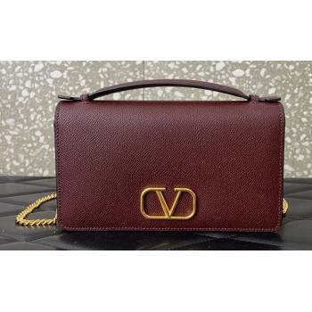 Valentino Vlogo Signature Wallet With Chain in Grainy Calfskin Burgundy 2024 (liankafo-24020123)