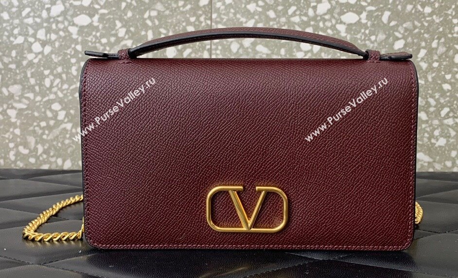 Valentino Vlogo Signature Wallet With Chain in Grainy Calfskin Burgundy 2024 (liankafo-24020123)