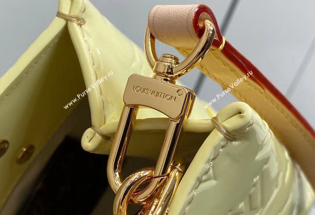 Louis Vuitton Monogram Vernis Reade PM Bag New LV Remix Chic and Yellow 2024 (kiki-24020101)