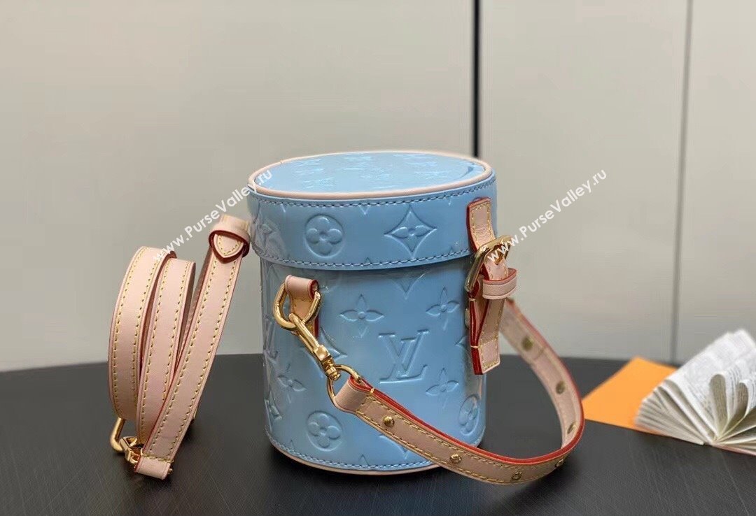 Louis Vuitton Monogram Vernis Astor Bag New LV Remix Sky 2024 (kiki-24020105)