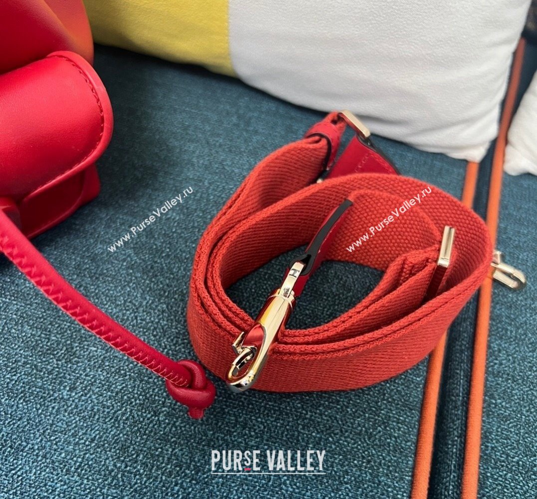 Valentino Locò Bucket Bag In Calfskin Leather Red With Enamel Tone-On-Tone Vlogo Signature 2024 (xinyidai-24020164)