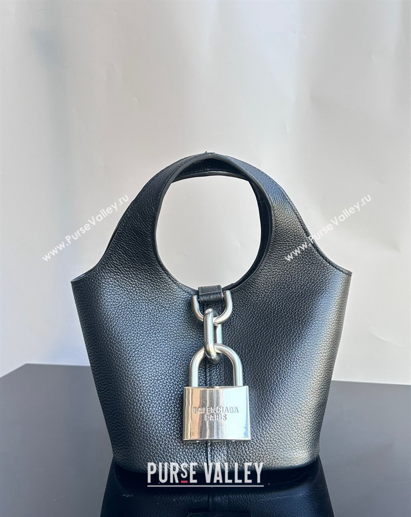 Balenciaga Locker Small Hobo Bag in black/Silver grained calfskin 2024 (xinyidai-24020250)