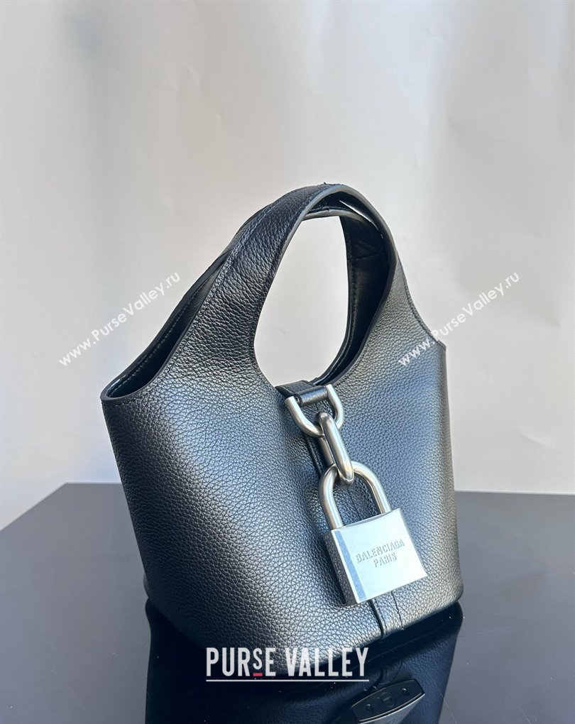 Balenciaga Locker Small Hobo Bag in black/Silver grained calfskin 2024 (xinyidai-24020250)