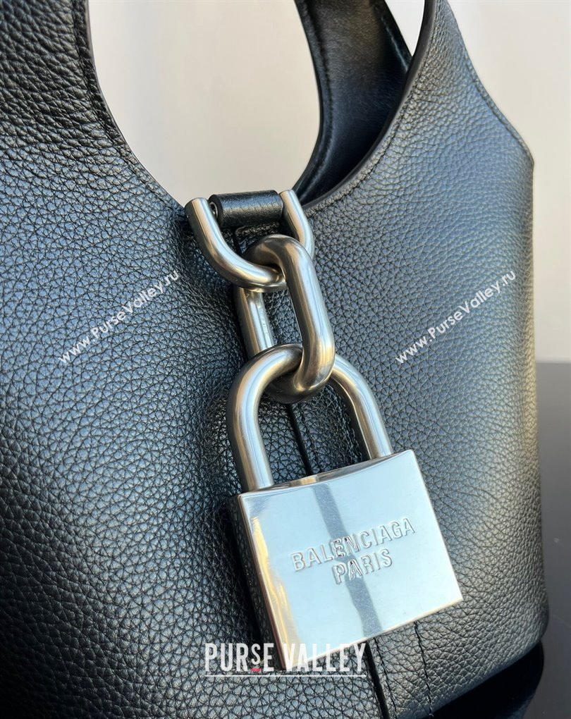 Balenciaga Locker Small Hobo Bag in black/Silver grained calfskin 2024 (xinyidai-24020250)