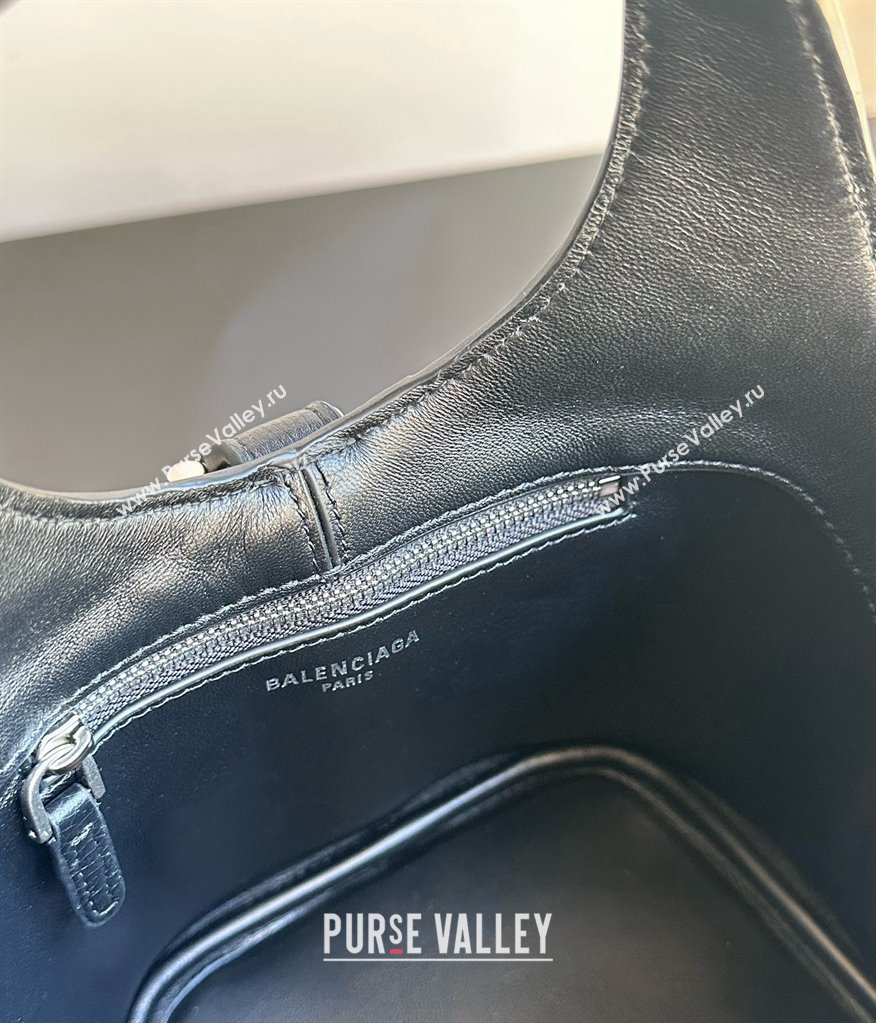 Balenciaga Locker Small Hobo Bag in black/Silver grained calfskin 2024 (xinyidai-24020250)