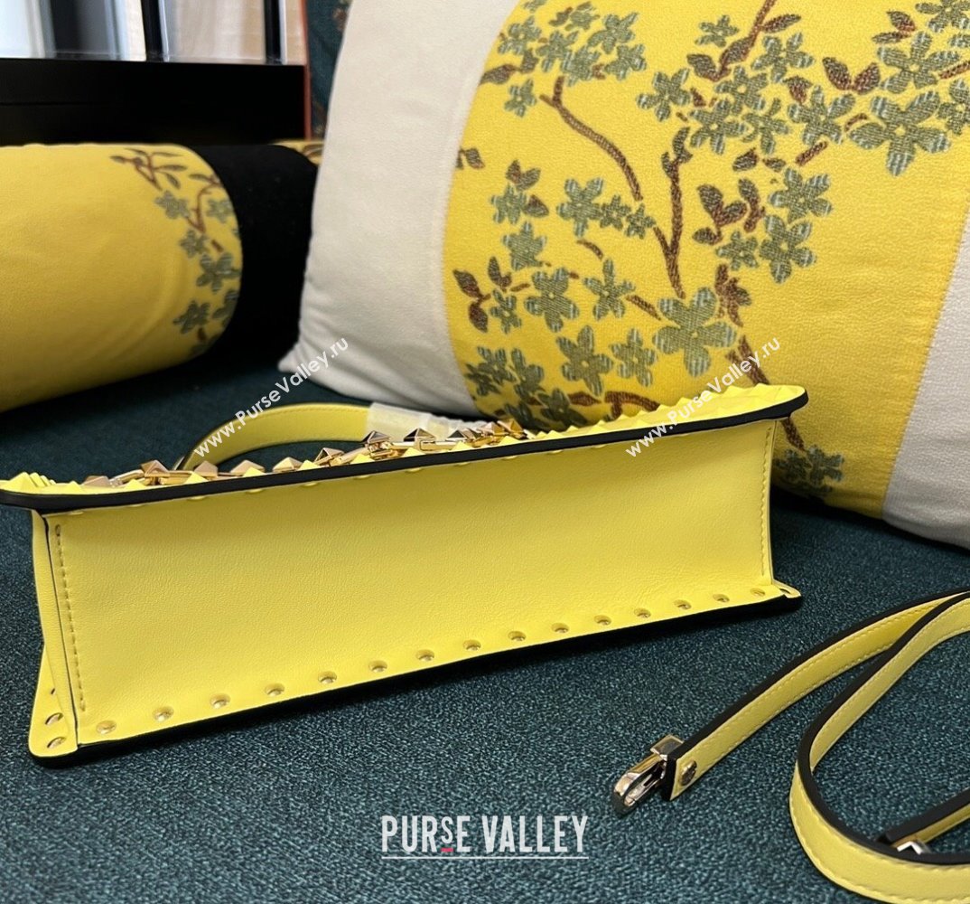 Valentino Rockstud Handbag In Calfskin Yellow 2024 (xinyidai-24020219)