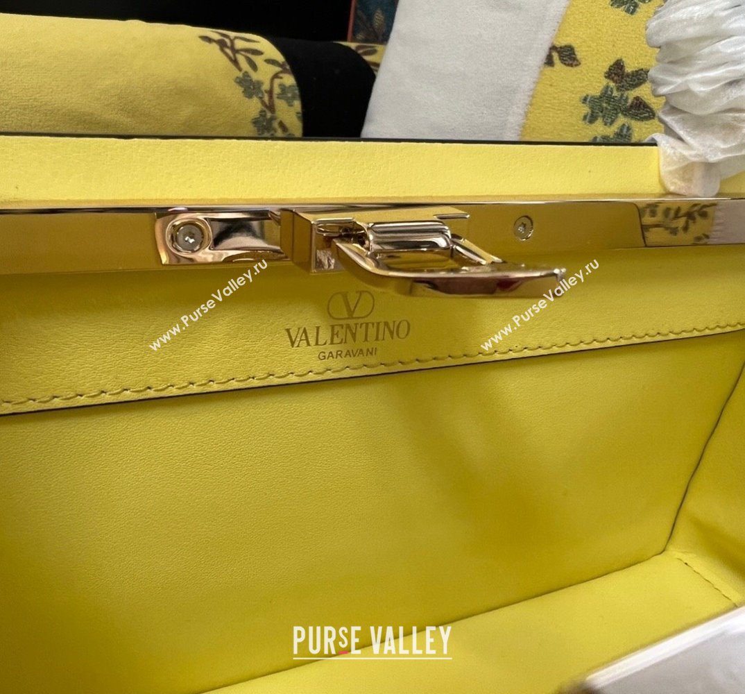 Valentino Rockstud Handbag In Calfskin Yellow 2024 (xinyidai-24020219)