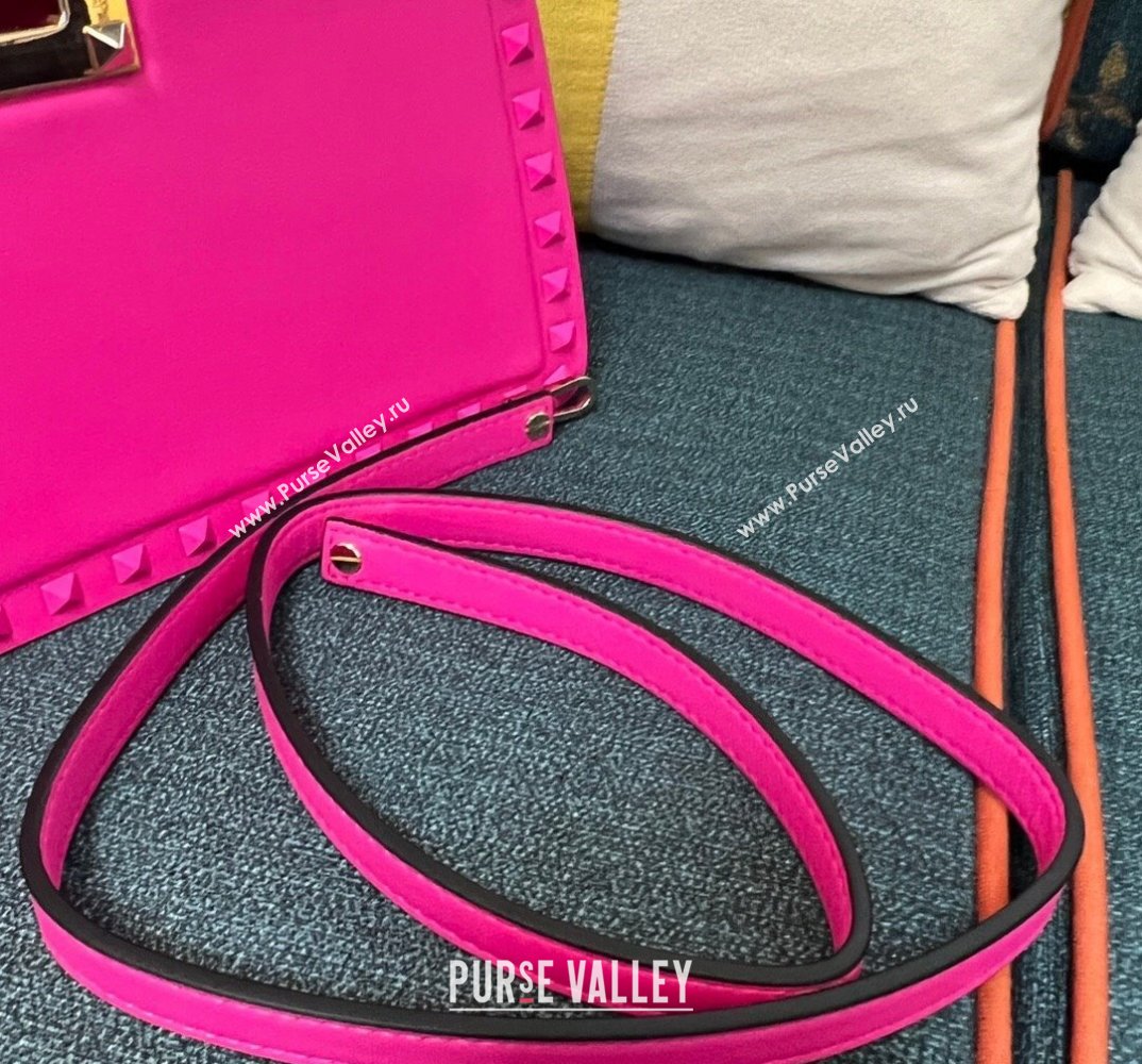 Valentino Rockstud Handbag In Calfskin Fuchsia 2024 (xinyidai-24020217)