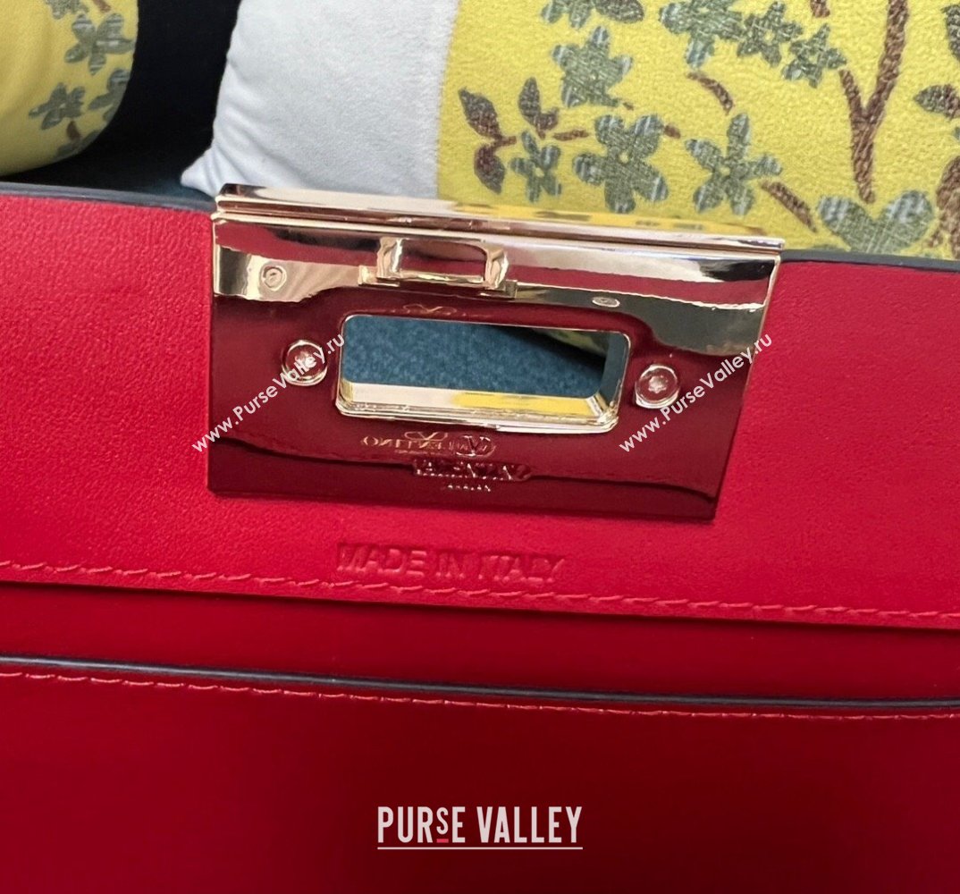 Valentino Rockstud Handbag In Calfskin Red 2024 (xinyidai-24020216)