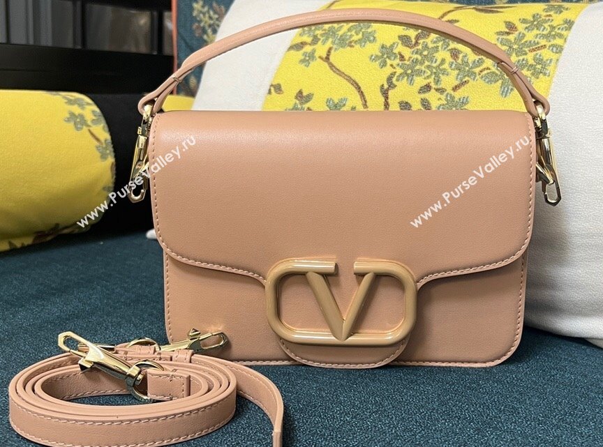 Valentino Small Locò Shoulder Bag In Calfskin Leather Nude With Enamel Tone-On-Tone Vlogo Signature 2024 (xinyidai-24020211)