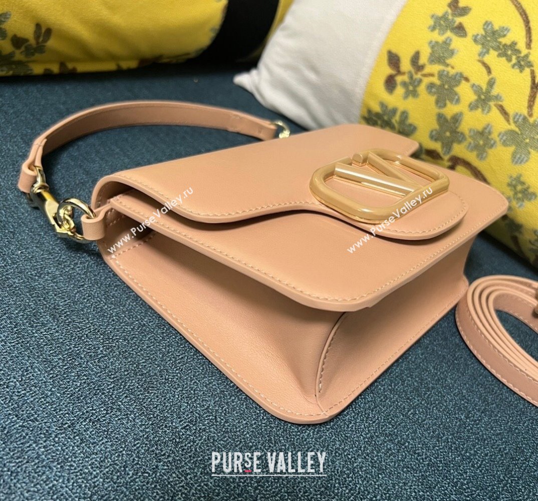 Valentino Small Locò Shoulder Bag In Calfskin Leather Nude With Enamel Tone-On-Tone Vlogo Signature 2024 (xinyidai-24020211)