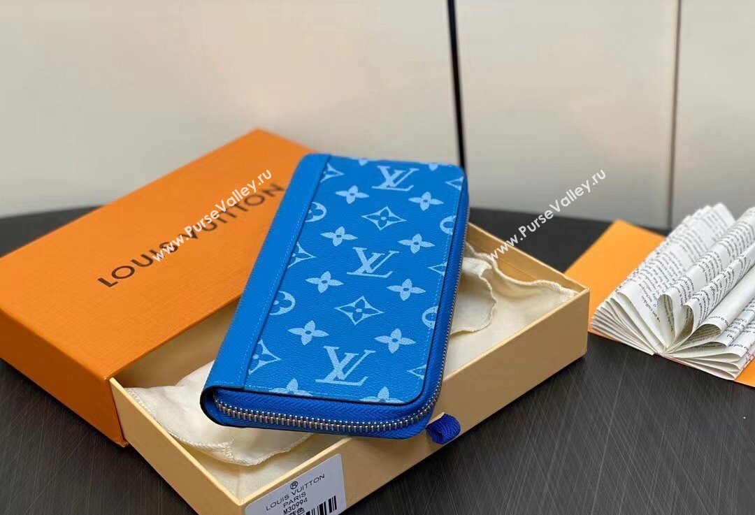 Louis Vuitton Taiga cowhide leather and Monogram canvas Zippy Vertical Wallet Blue 2024 (kiki-24021801)