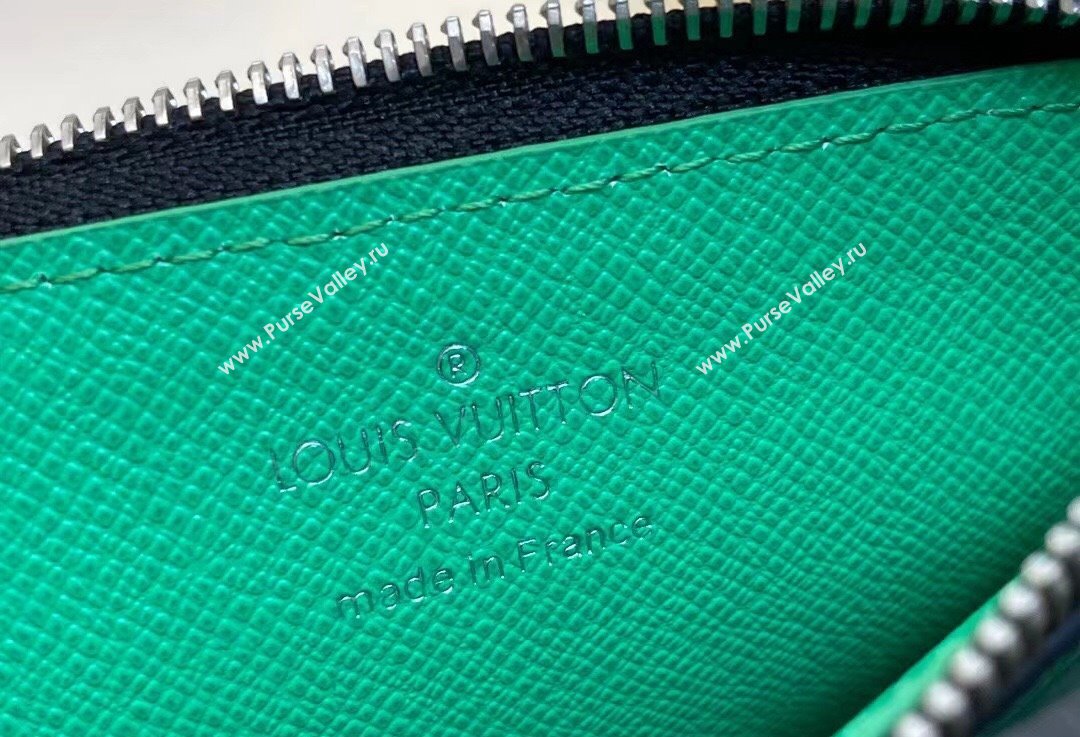 Louis Vuitton Taiga cowhide leather and Monogram canvas Coin Card Holder M83102 Green 2024 (kiki-24021810)