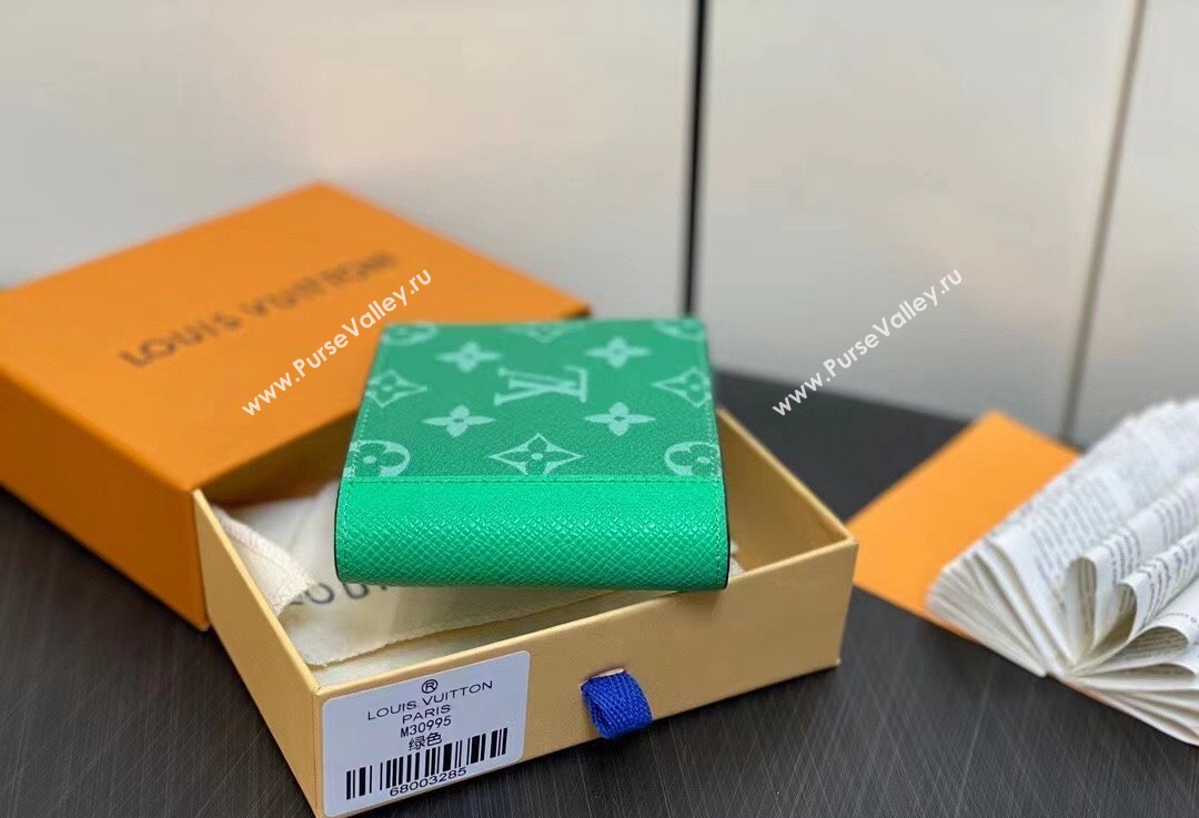 Louis Vuitton Taiga cowhide leather and Monogram canvas Multiple Wallet M30993 Green 2024 (kiki-24021809)