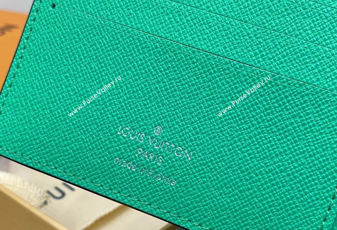 Louis Vuitton Taiga cowhide leather and Monogram canvas Multiple Wallet M30993 Green 2024 (kiki-24021809)