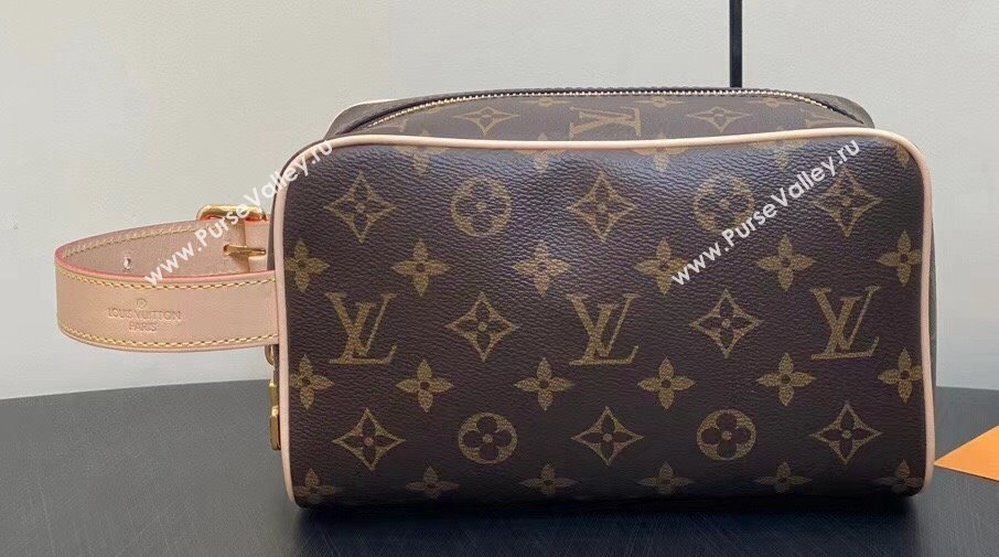 Louis Vuitton Monogram canvas Locker Dopp Kit Bag M83112 2024 (kiki-24021819)