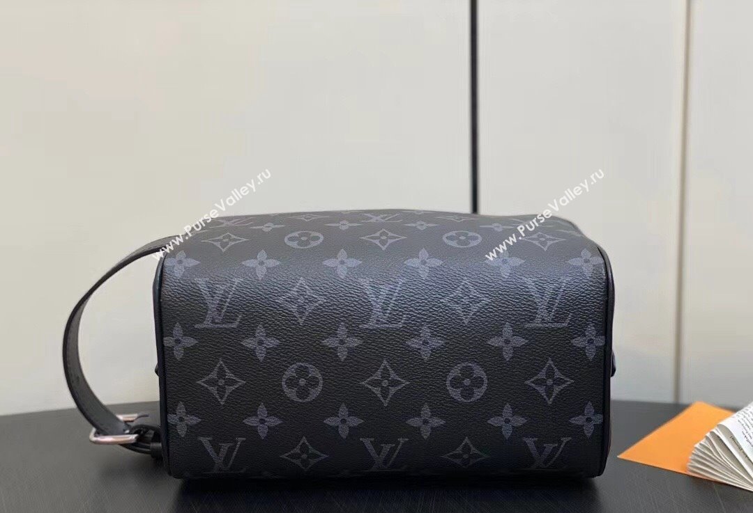 Louis Vuitton Monogram Eclipse canvas Locker Dopp Kit Bag M83113 2024 (kiki-24021820)