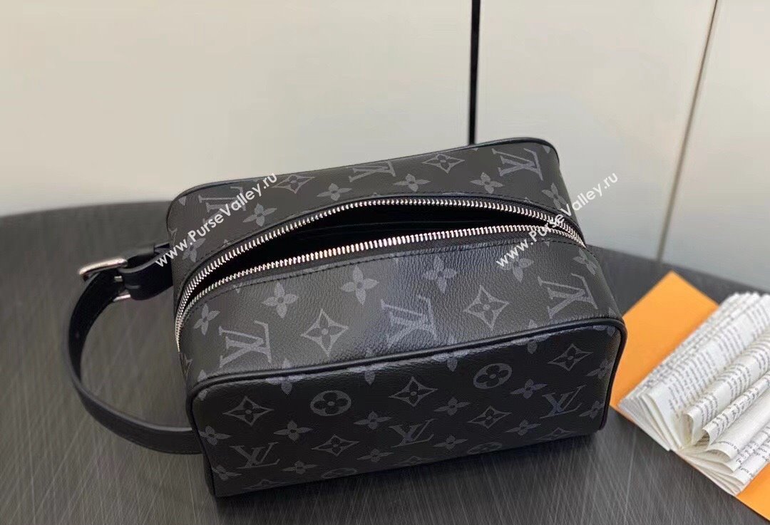 Louis Vuitton Monogram Eclipse canvas Locker Dopp Kit Bag M83113 2024 (kiki-24021820)