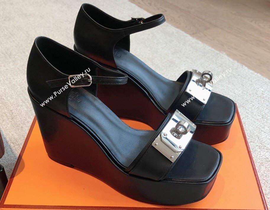 Hermes Hilda 80 sandals Black in calfskin with iconic oversized Kelly buckle 2024 (modeng-24022610)