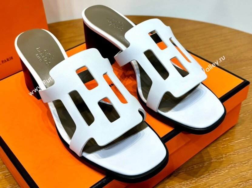 Hermes Izzy 60 sandals White in Calfskin with H cut-out Top Quality 2024 (mingdu-24022636)