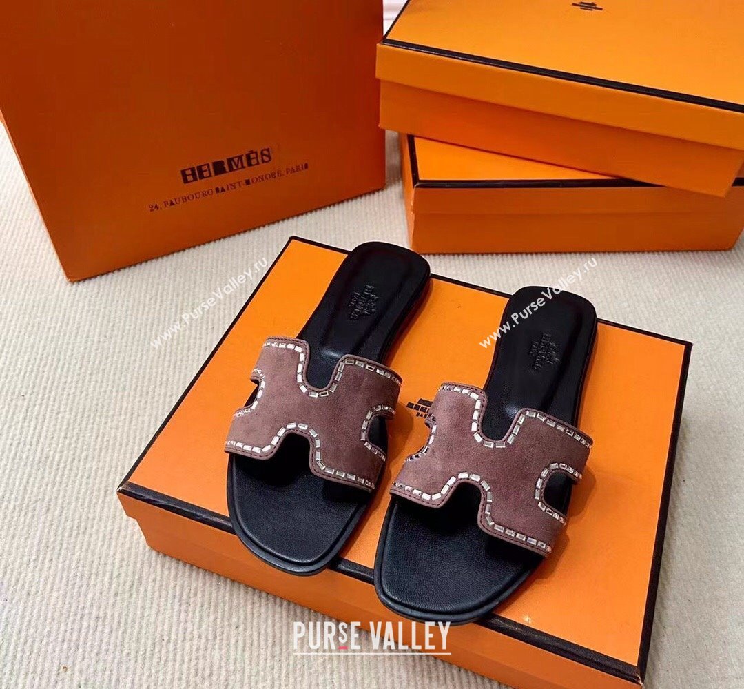 Hermes Oran sandals Nude Pink in suede goatskin with iconic H cut-out and rhinestone details Top Quality 2024 (mingdu-24022619)