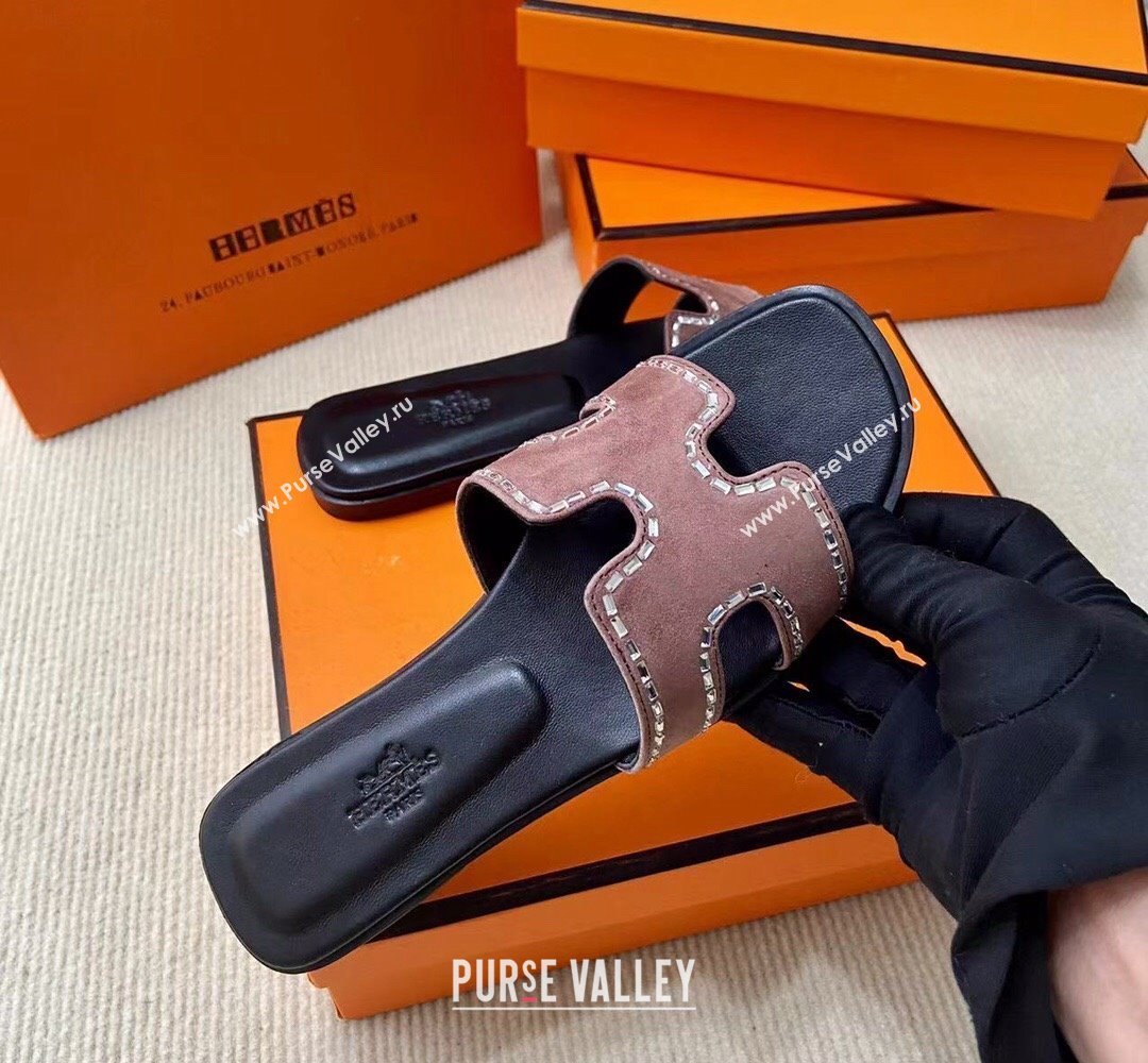 Hermes Oran sandals Nude Pink in suede goatskin with iconic H cut-out and rhinestone details Top Quality 2024 (mingdu-24022619)