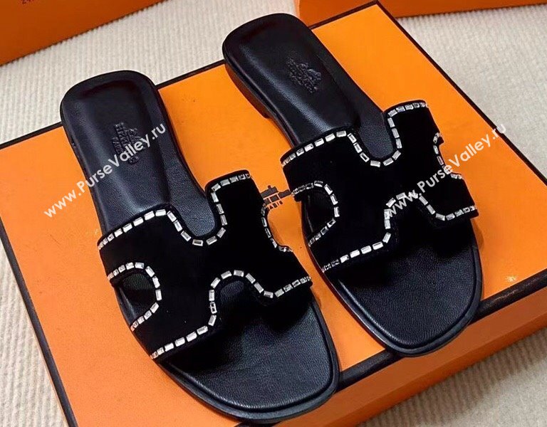 Hermes Oran sandals Black in suede goatskin with iconic H cut-out and rhinestone details Top Quality 2024 (mingdu-24022617)