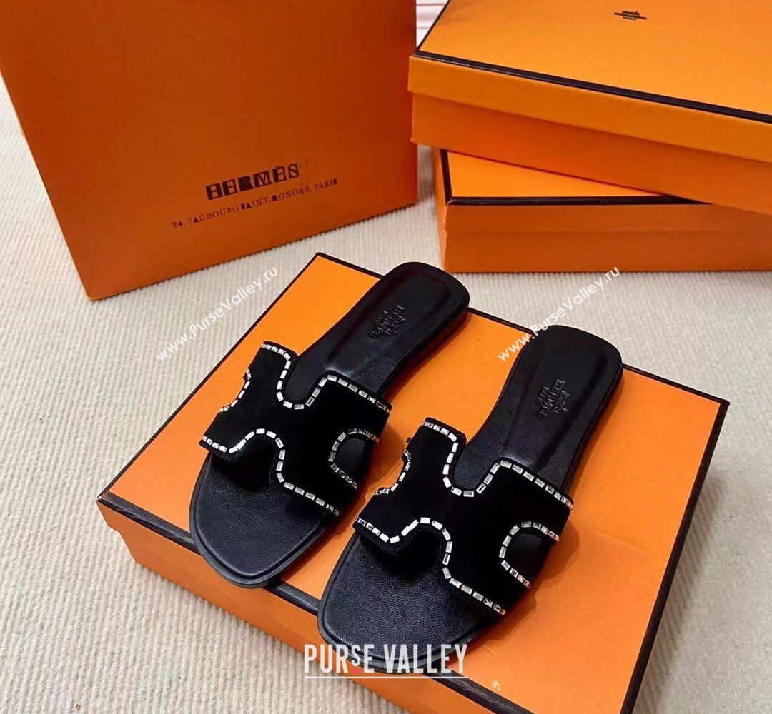 Hermes Oran sandals Black in suede goatskin with iconic H cut-out and rhinestone details Top Quality 2024 (mingdu-24022617)