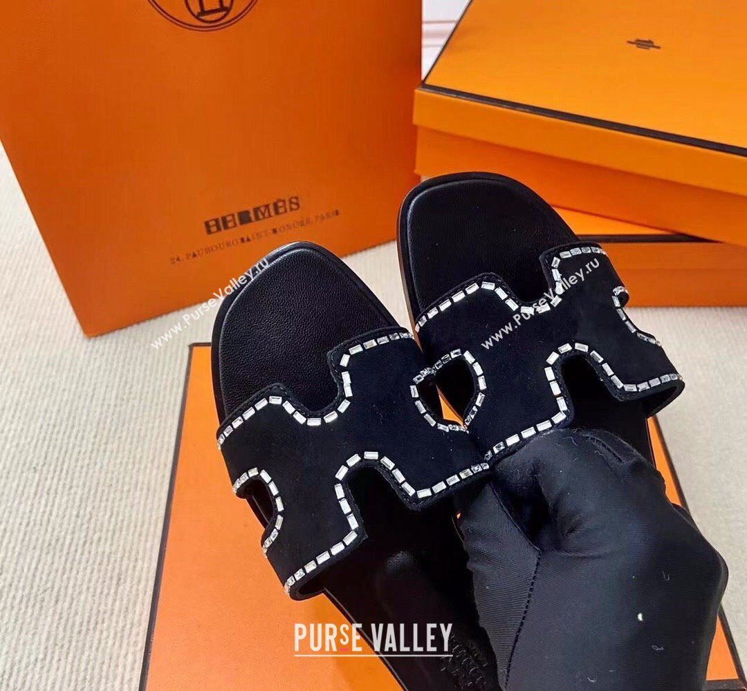 Hermes Oran sandals Black in suede goatskin with iconic H cut-out and rhinestone details Top Quality 2024 (mingdu-24022617)