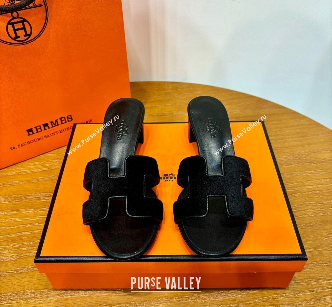 Hermes High heel Oasis sandals Black in velvet with iconic H cut-out details Top Quality 2024 (mingdu-24022620)