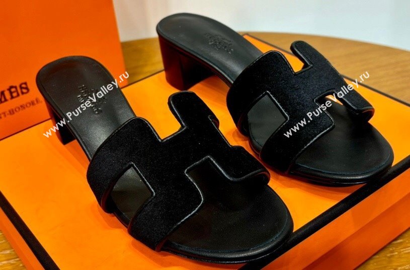 Hermes High heel Oasis sandals Black in velvet with iconic H cut-out details Top Quality 2024 (mingdu-24022620)