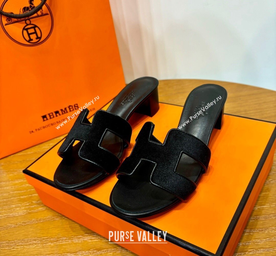 Hermes High heel Oasis sandals Black in velvet with iconic H cut-out details Top Quality 2024 (mingdu-24022620)