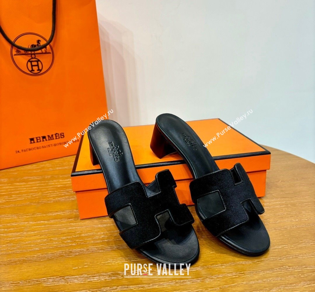 Hermes High heel Oasis sandals Black in velvet with iconic H cut-out details Top Quality 2024 (mingdu-24022620)