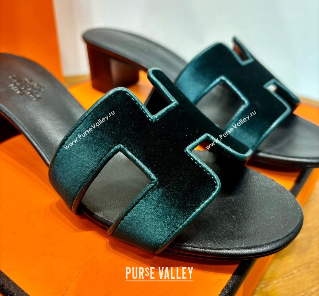 Hermes High heel Oasis sandals Green in velvet with iconic H cut-out details Top Quality 2024 (mingdu-24022621)