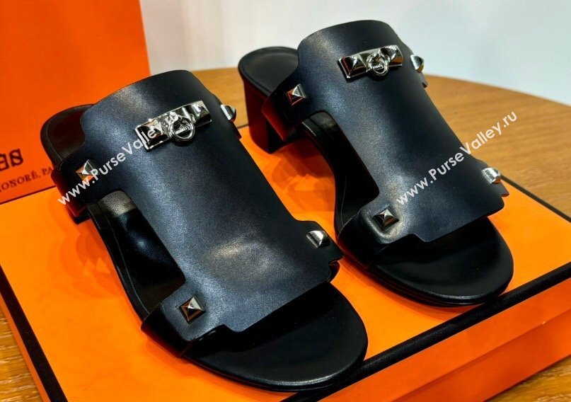 Hermes Invincible 50 sandals Black in Calfskin with iconic Medor studs Top Quality 2024 (mingdu-24022628)