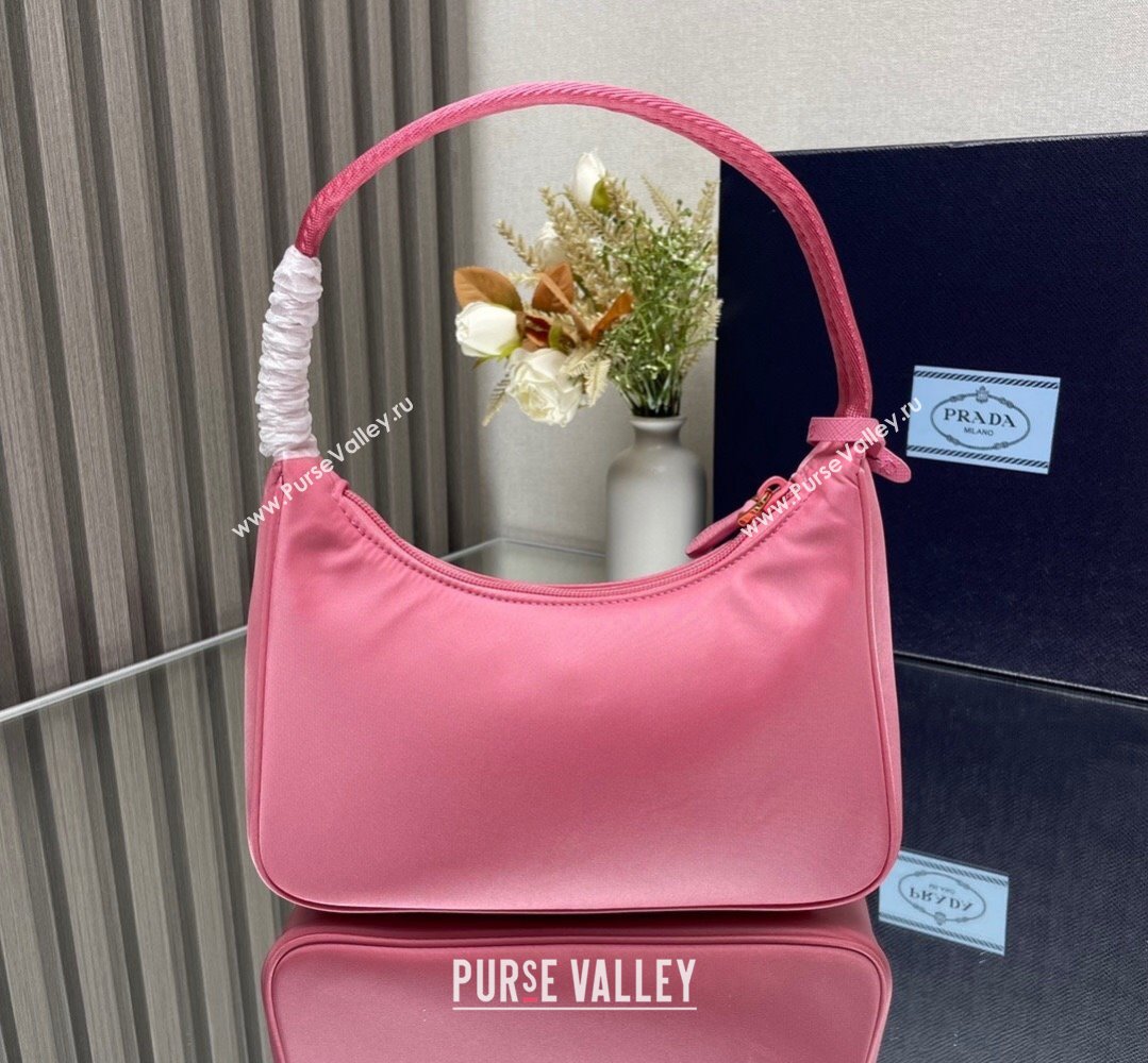 Prada Re-Edition 2000 Re-Nylon and Saffiano Mini Hobo Bag 1NE515 Pink/Gold 2024 (ziyin-24022839)