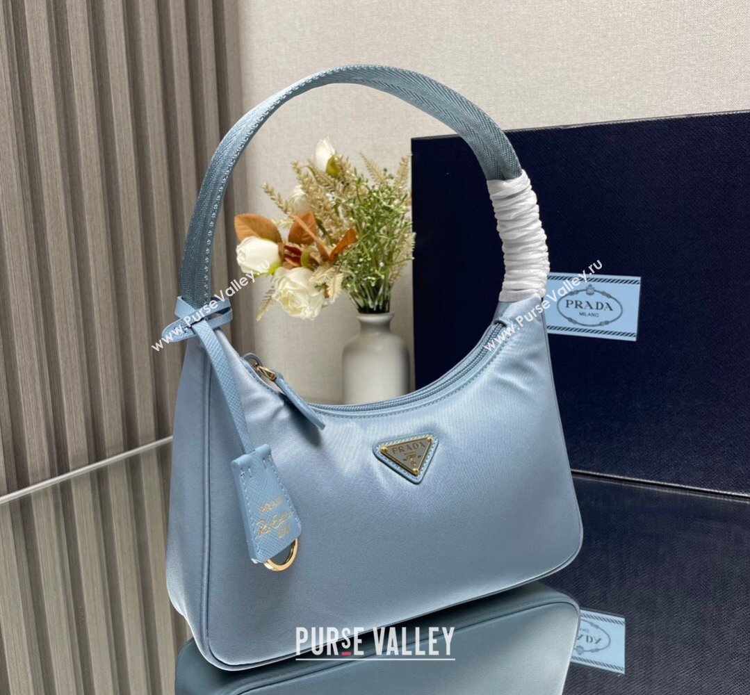 Prada Re-Edition 2000 Re-Nylon and Saffiano Mini Hobo Bag 1NE515 Sky Blue/Gold 2024 (ziyin-24022842)