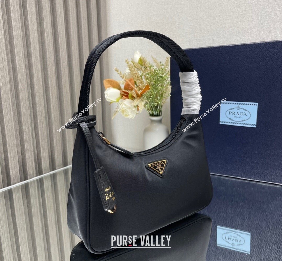 Prada Re-Edition 2000 Re-Nylon and Saffiano Mini Hobo Bag 1NE515 Black/Gold 2024 (ziyin-24022838)