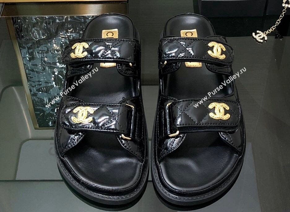 Chanel CC Logo Beach Mules Sandals 19 2024 (modeng-240304a19)