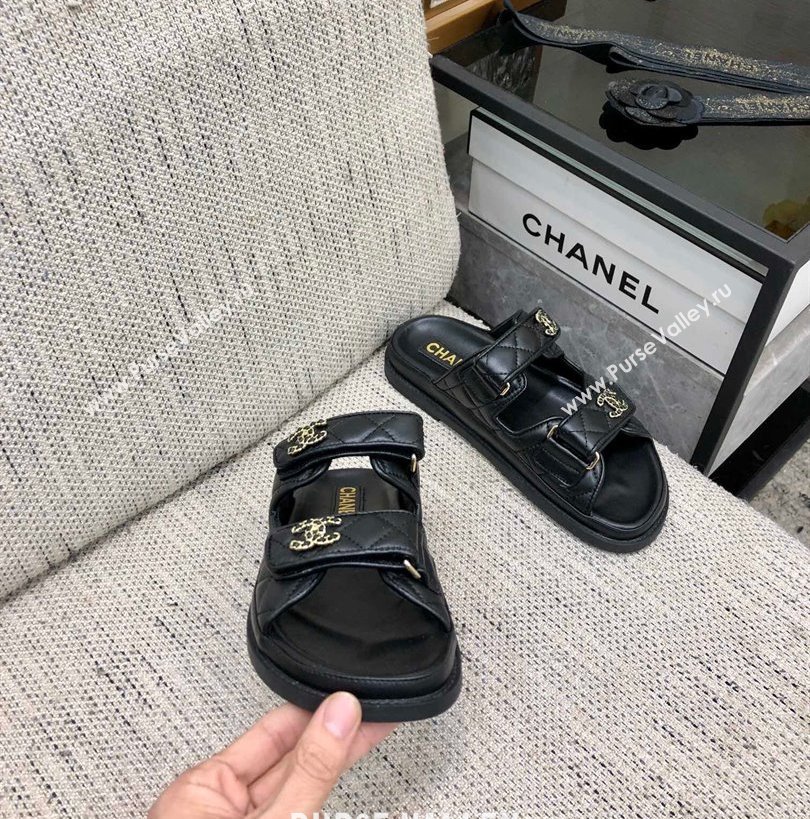 Chanel CC Logo Beach Mules Sandals 09 2024 (modeng-240304a09)