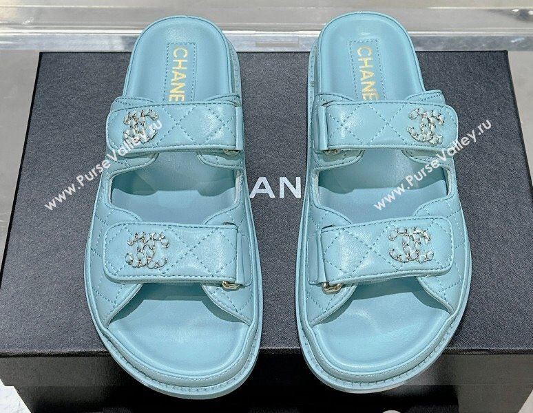 Chanel CC Logo Beach Mules Sandals 05 2024 (modeng-240304a05)