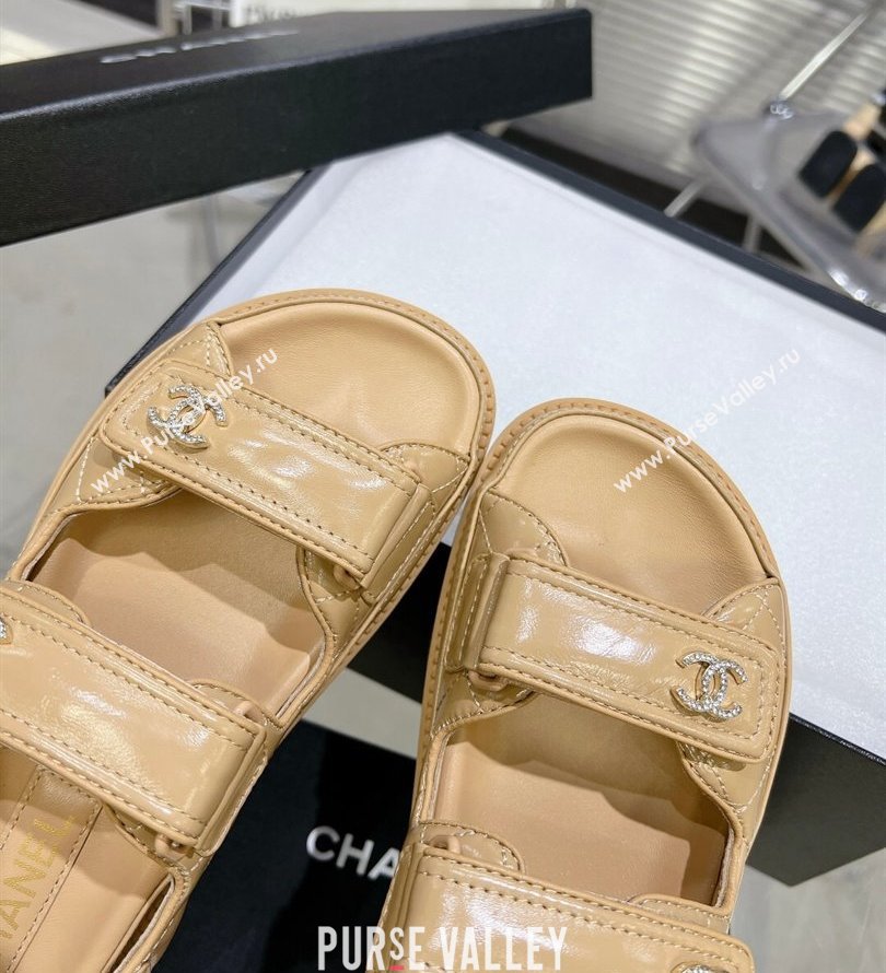 Chanel CC Logo Platform Beach Sandals 08 2024 (modeng-24030438)