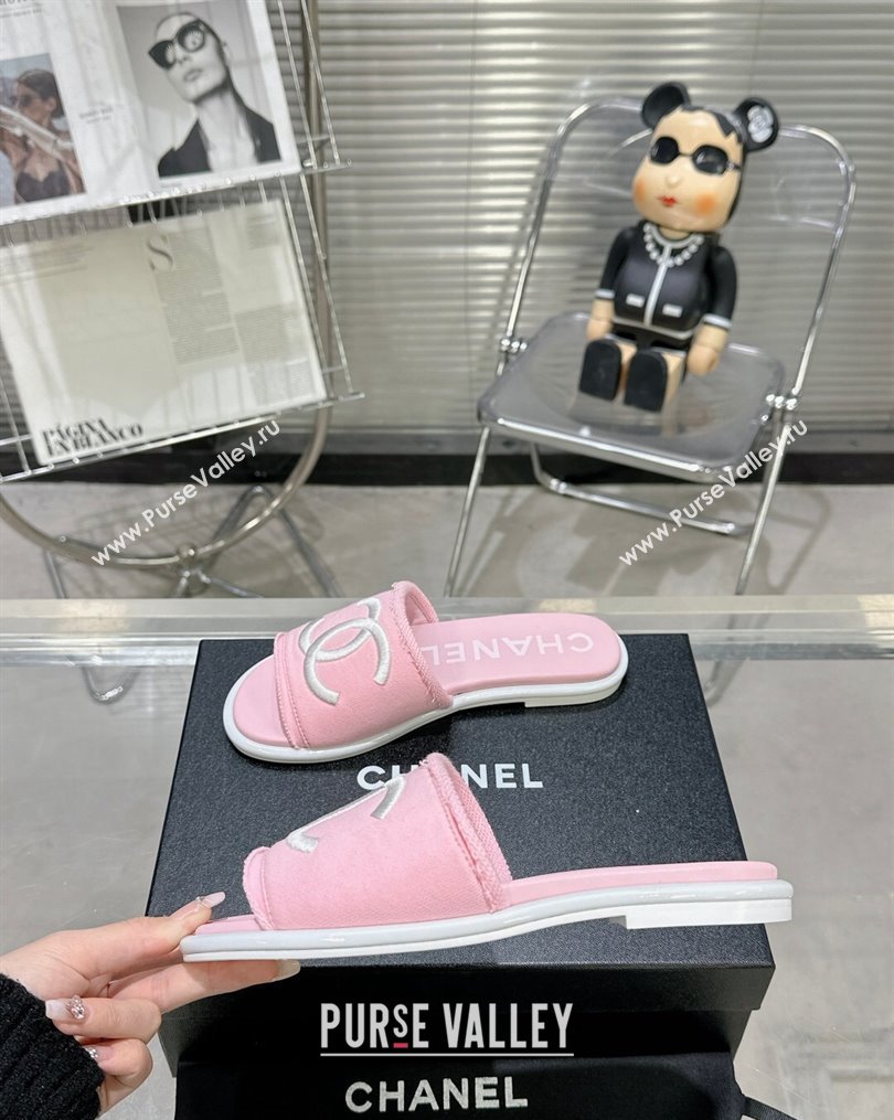 Chanel CC Logo Fabric Flat Mules Pink 2024 (modeng-24022917)