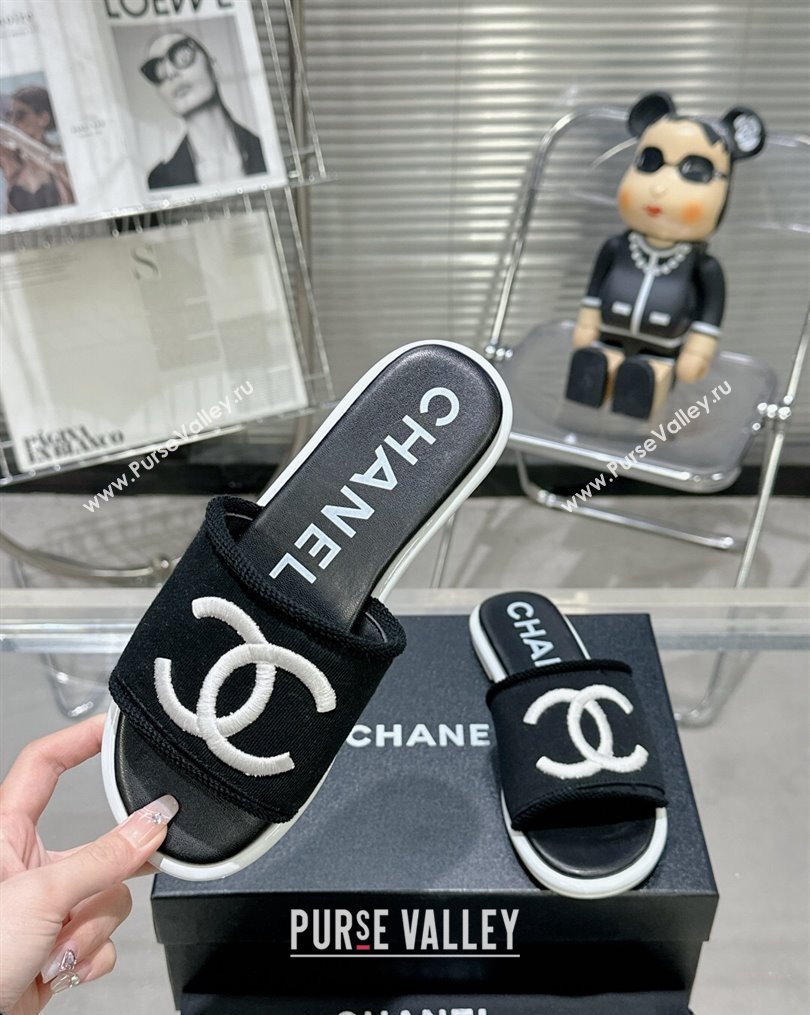 Chanel CC Logo Fabric Flat Mules Black 2024 (modeng-24022913)