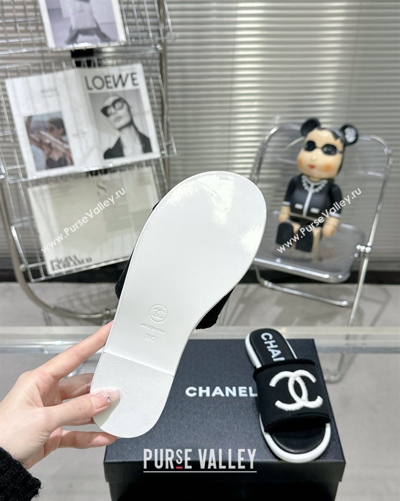 Chanel CC Logo Fabric Flat Mules Black 2024 (modeng-24022913)