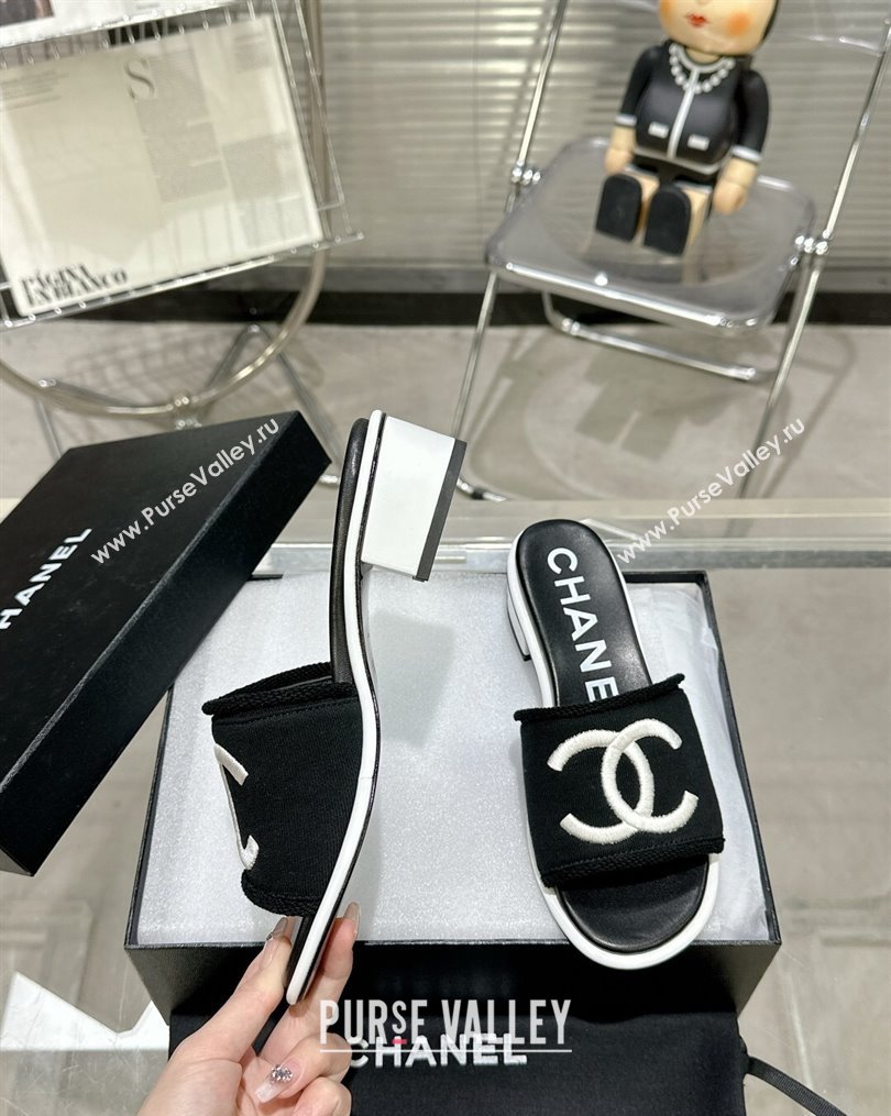 Chanel CC Logo Fabric Heel Mules Black 2024 (modeng-24022907)