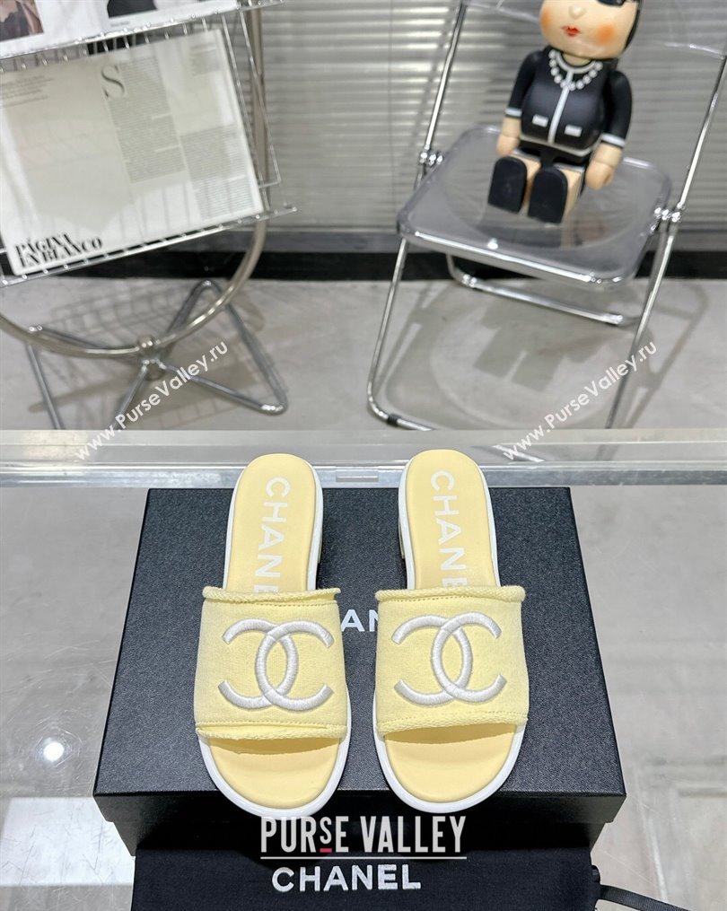 Chanel CC Logo Fabric Heel Mules Yellow 2024 (modeng-24022909)