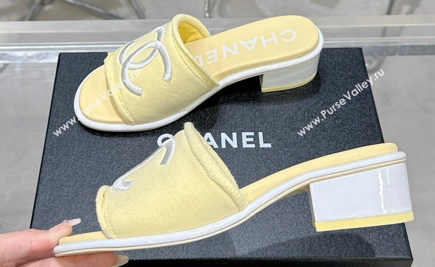 Chanel CC Logo Fabric Heel Mules Yellow 2024 (modeng-24022909)