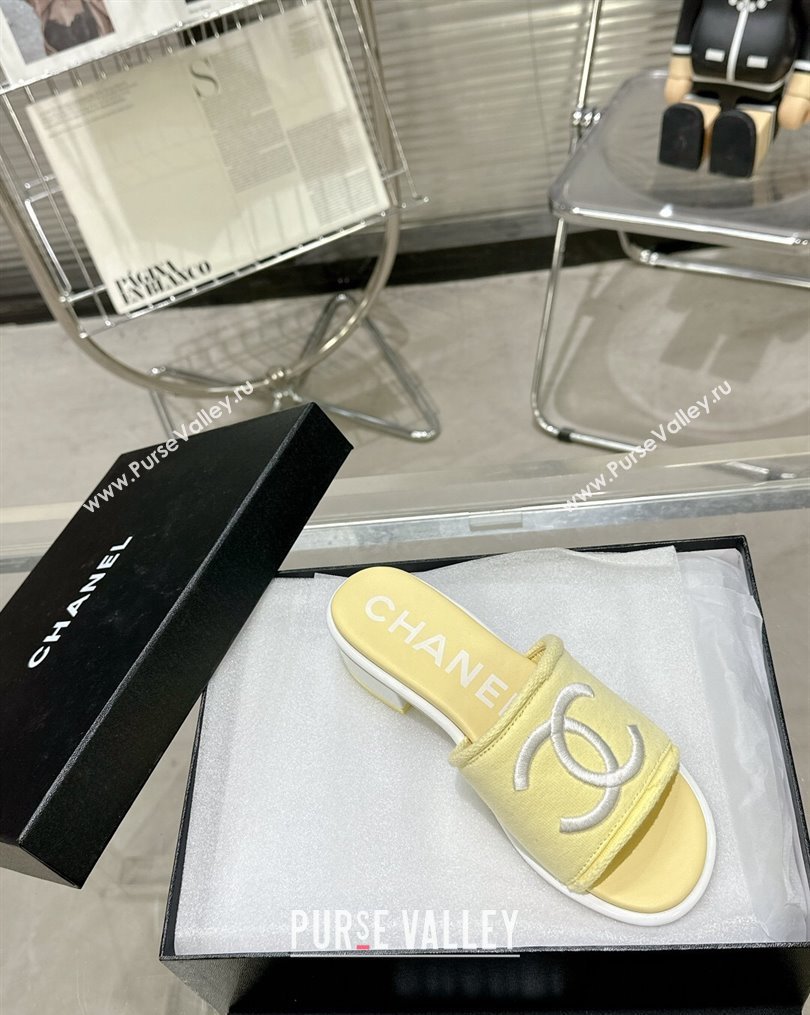 Chanel CC Logo Fabric Heel Mules Yellow 2024 (modeng-24022909)